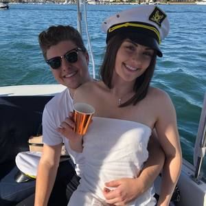 Meet your Posher, Molly